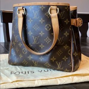 Authentic LV Batignolles PM Vertical Monogram